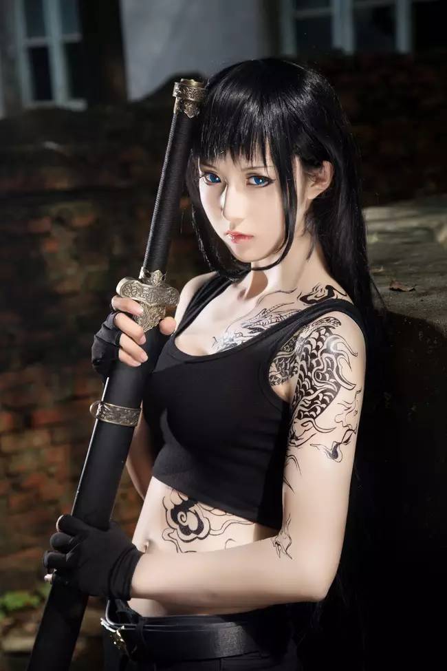 cos《盗墓笔记》性转张起灵,帅爆了!